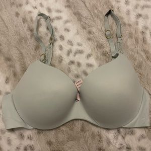 Victoria secrete push up bra
